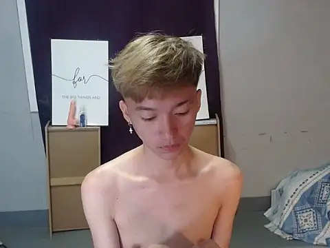 Fem phiLboy69 online show from 4, 8, 2026