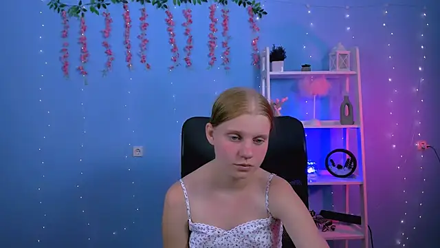 Snapshot of bella_sky11 chatting on 3, 8, 2026 bella sky11 online show from 3, 8, 2026