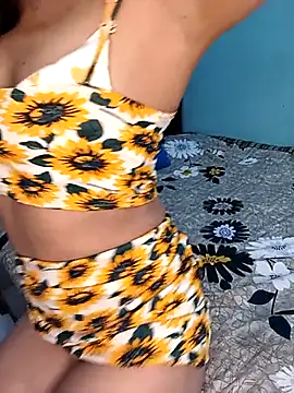 Kenisha Beauty online show from 21, 6, 2026
