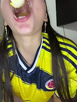 Julia valentina online show from 8, 7, 2026