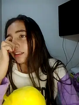 Julia valentina online show from 21, 7, 2026