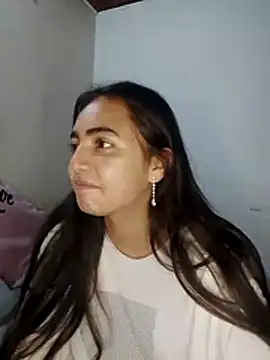 Julia valentina online show from 25, 7, 2026