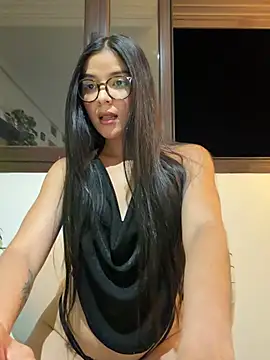 Ivyglow online show from 27, 6, 2026