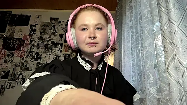 Snapshot of LiIIAry chatting on 19, 6, 2026 LiIIAry online show from 19, 6, 2026