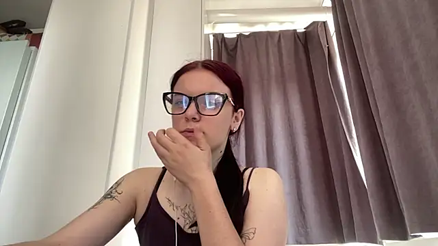 AudriaCriner online show from 22, 6, 2026