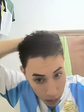Snapshot of Thiagoo_Vega chatting on 14, 7, 2026 Thiagoo Vega online show from 14, 7, 2026