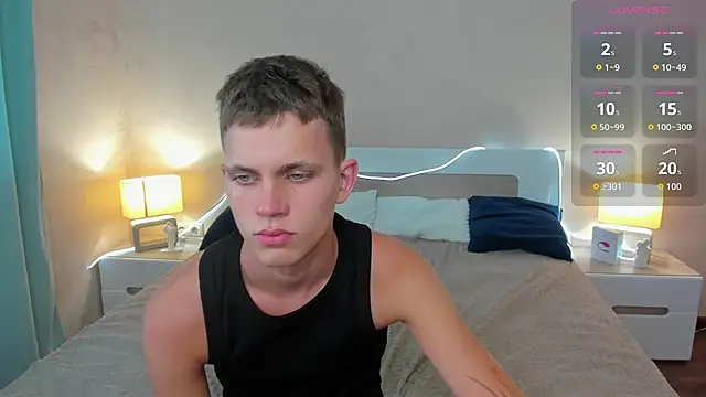Snapshot of m0neyken chatting on 6, 7, 2026 m0neyken online show from 6, 7, 2026
