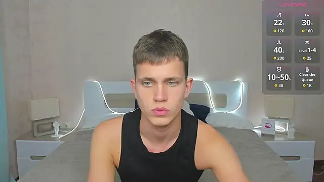 Snapshot of m0neyken chatting on 19, 7, 2026 m0neyken online show from 19, 7, 2026