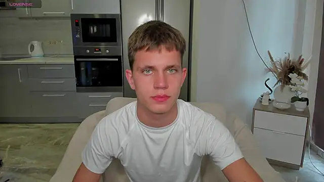 Snapshot of m0neyken chatting on 31, 7, 2026 m0neyken online show from 31, 7, 2026
