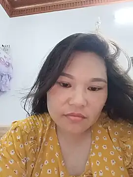 Snapshot of Holy-mi chatting on 27, 6, 2026 Holy-mi online show from 27, 6, 2026