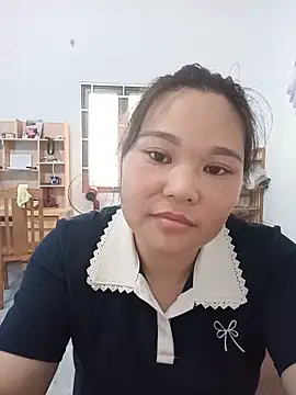 Snapshot of Holy-mi chatting on 28, 6, 2026 Holy-mi online show from 28, 6, 2026