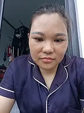 Snapshot of Holy-mi chatting on 8, 7, 2026 Holy-mi online show from 8, 7, 2026