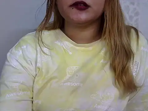 Snapshot of Sexyy_Sana chatting on 6, 8, 2026 Sexyy Sana online show from 6, 8, 2026