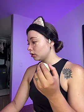 mia bornner online show from 8, 7, 2026