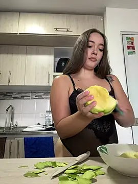 mia bornner online show from 9, 8, 2026