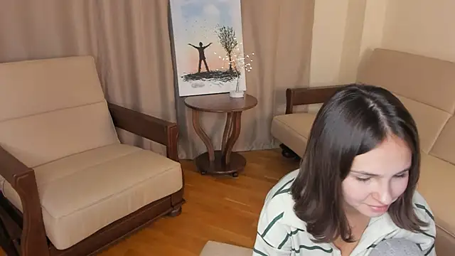 VacuumBarbie online show from 8, 7, 2026