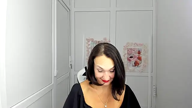 OliviaKateee online show from 17, 7, 2026