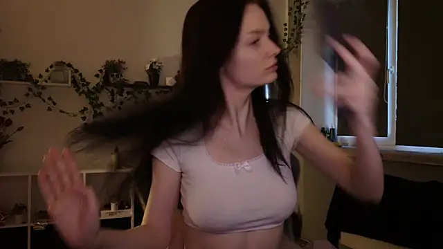cute-anie online show from 2, 7, 2026