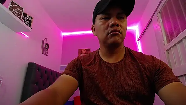 fuego moro online show from 25, 6, 2026