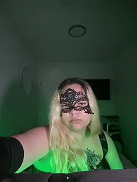 Nesliiiiii online show from 4, 7, 2026