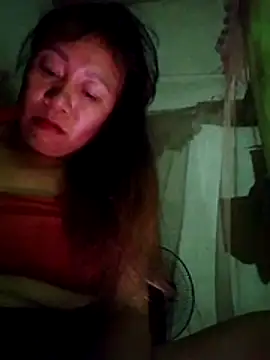 Moon squirtt online show from 6, 7, 2026