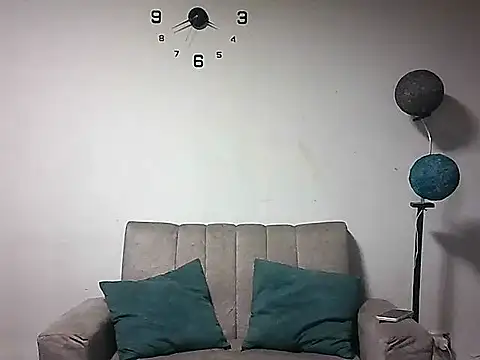 Snapshot of Asly- chatting on 16, 7, 2026 Asly- online show from 16, 7, 2026