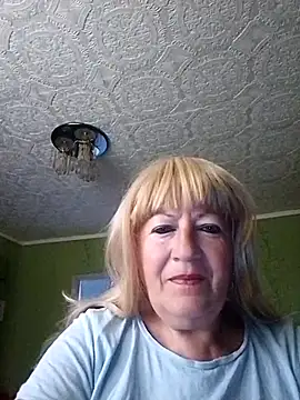 EmmaSwan555 online show from 12, 7, 2026
