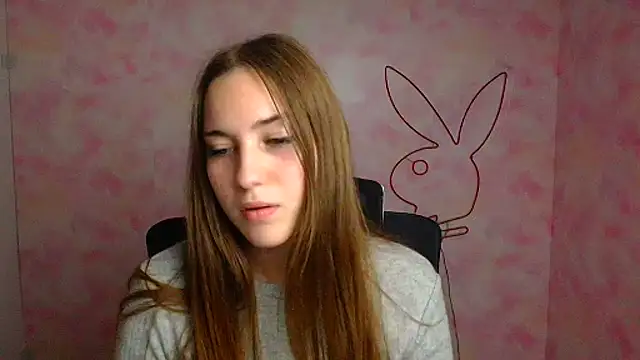 Snapshot of Holly_Mooon_ chatting on 14, 7, 2026 Holly Mooon online show from 14, 7, 2026