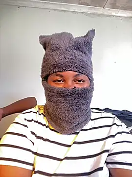 Snapshot of TeePosh chatting on 12, 7, 2026 TeePosh online show from 12, 7, 2026