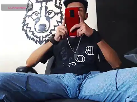 Snapshot of WOLFMONSTERDICK chatting on 6, 12, 2024 WOLFMONSTERDICK online show from 6, 12, 2024