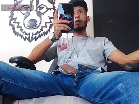 Snapshot of WOLFMONSTERDICK chatting on 21, 3, 2025 WOLFMONSTERDICK online show from 21, 3, 2025