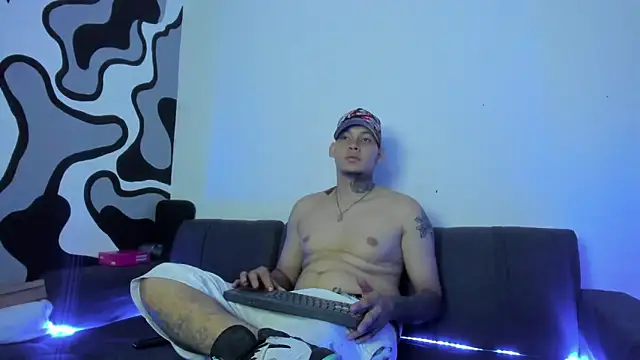 Mccallingxthalia online show from 6, 8, 2026