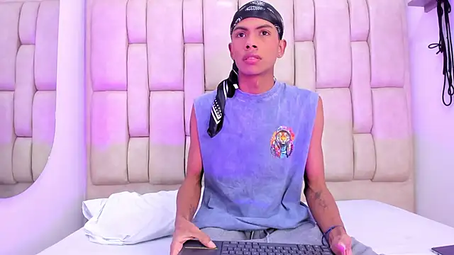 Cuteboyhenrik os online show from 1, 7, 2026