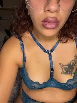 Snapshot of BiaaSexxy chatting on 19, 7, 2026 BiaaSexxy online show from 19, 7, 2026
