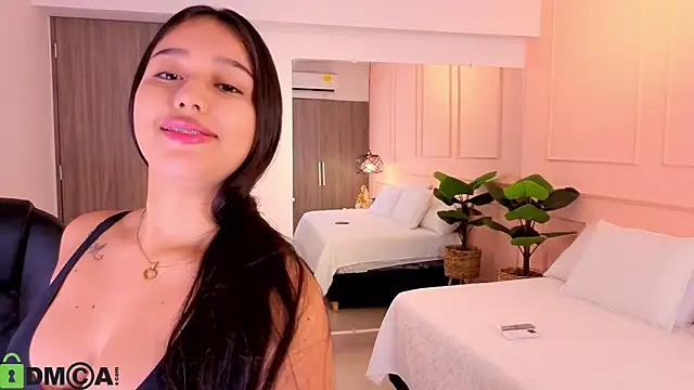 BELLA GAITAN  online show from 7, 7, 2026