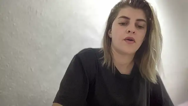 DarkCherry444 online show from 12, 7, 2026
