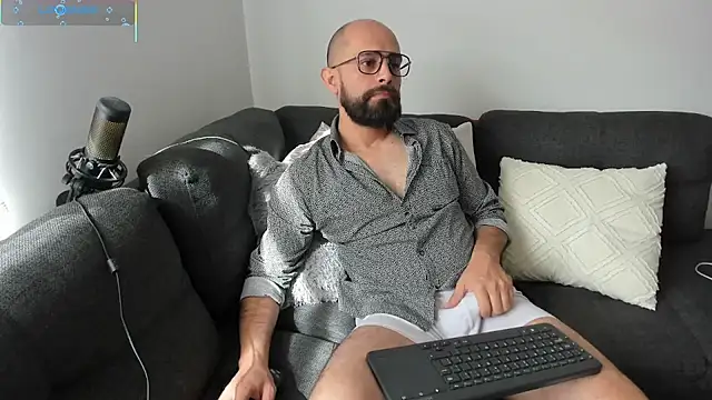 ezequiel mobland online show from 10, 7, 2026