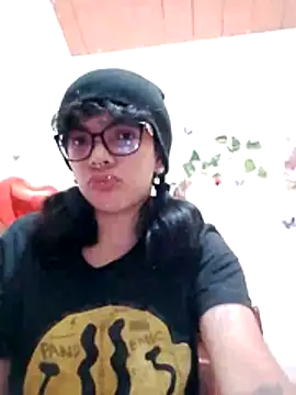 Snapshot of MacG21_ chatting on 10, 7, 2026 MacG21 online show from 10, 7, 2026