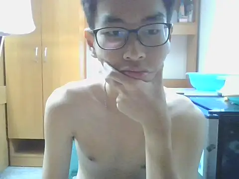 Snapshot of Startopb chatting on 7, 7, 2026 Startopb online show from 7, 7, 2026
