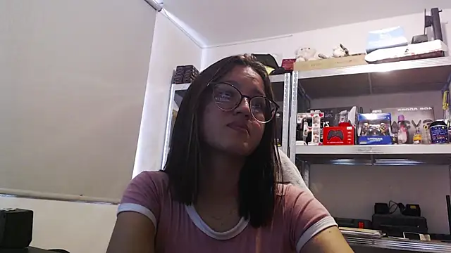 Luna sweetie  online show from 10, 7, 2026