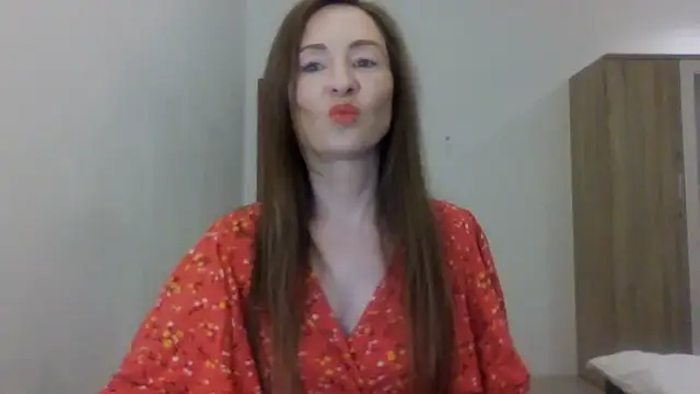 Snapshot of Sweet_Poeme chatting on 16, 7, 2026 Sweet Poeme online show from 16, 7, 2026