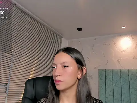 Mia velmont online show from 7, 8, 2026