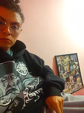 Tian Valenzia online show from 11, 7, 2026