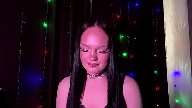 CarmeliaGentelia online show from 15, 7, 2026