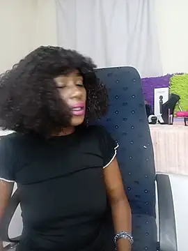 Snapshot of MissBoomOrBust0111 chatting on 5, 8, 2026 MissBoomOrBust0111 online show from 5, 8, 2026