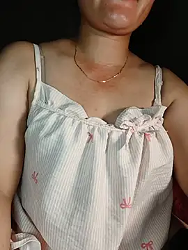 Snapshot of Nganquynh_2k2 chatting on 14, 7, 2026 Nganquynh 2k2 online show from 14, 7, 2026