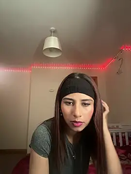 NextDoorMolly online show from 17, 7, 2026