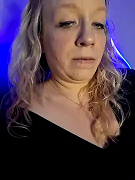 Snapshot of XxMs_StarzxX chatting on 27, 1, 2025 XxMs StarzxX online show from 27, 1, 2025