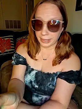 Snapshot of XxMs_StarzxX chatting on 27, 11, 2025 XxMs StarzxX online show from 27, 11, 2025