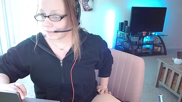 XxMs StarzxX online show from 9, 2, 2026